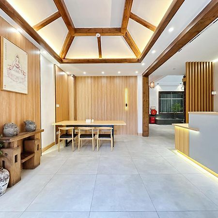 Hemu House Hotell Fenghuang Eksteriør bilde
