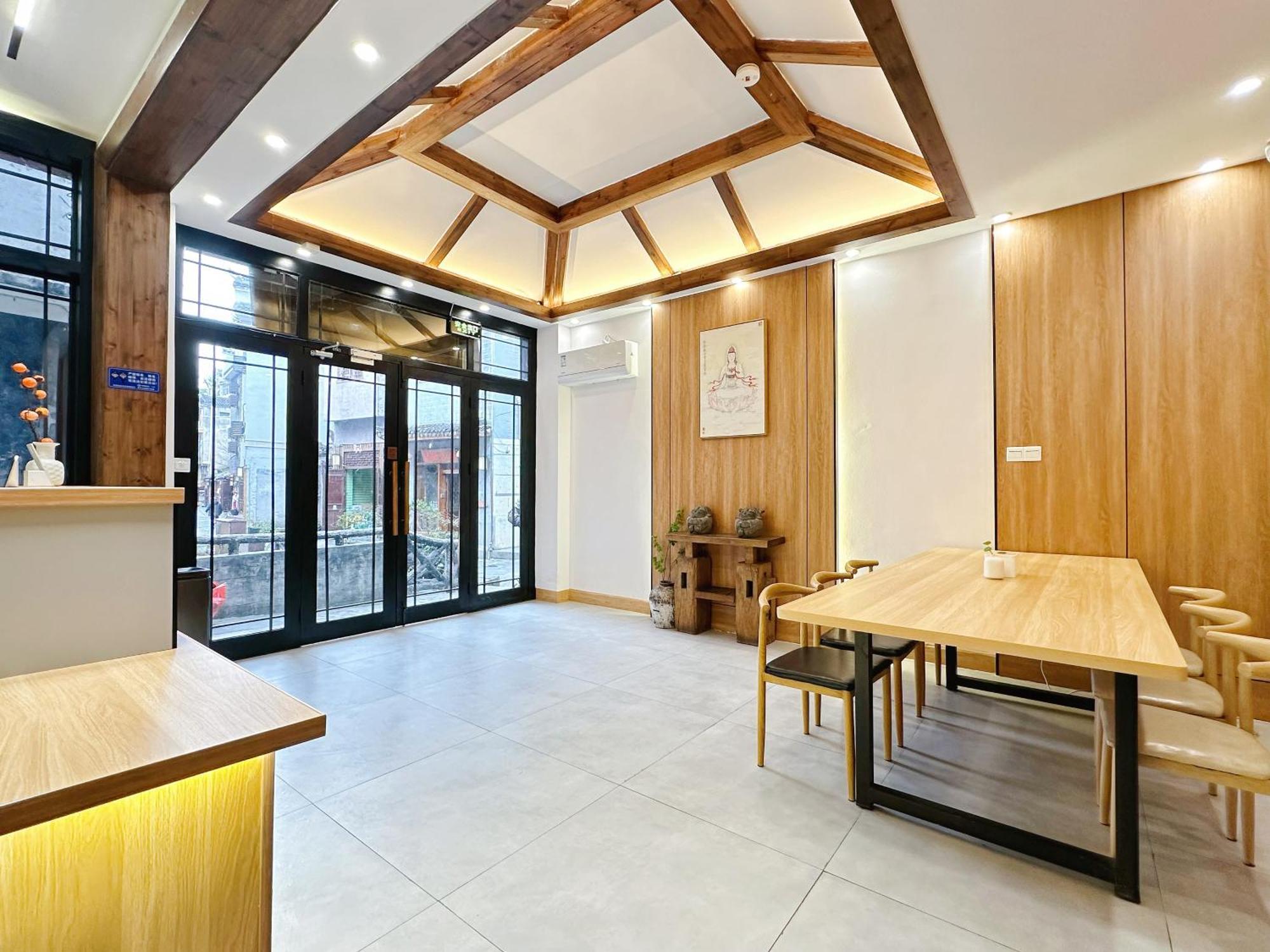 Hemu House Hotell Fenghuang Eksteriør bilde