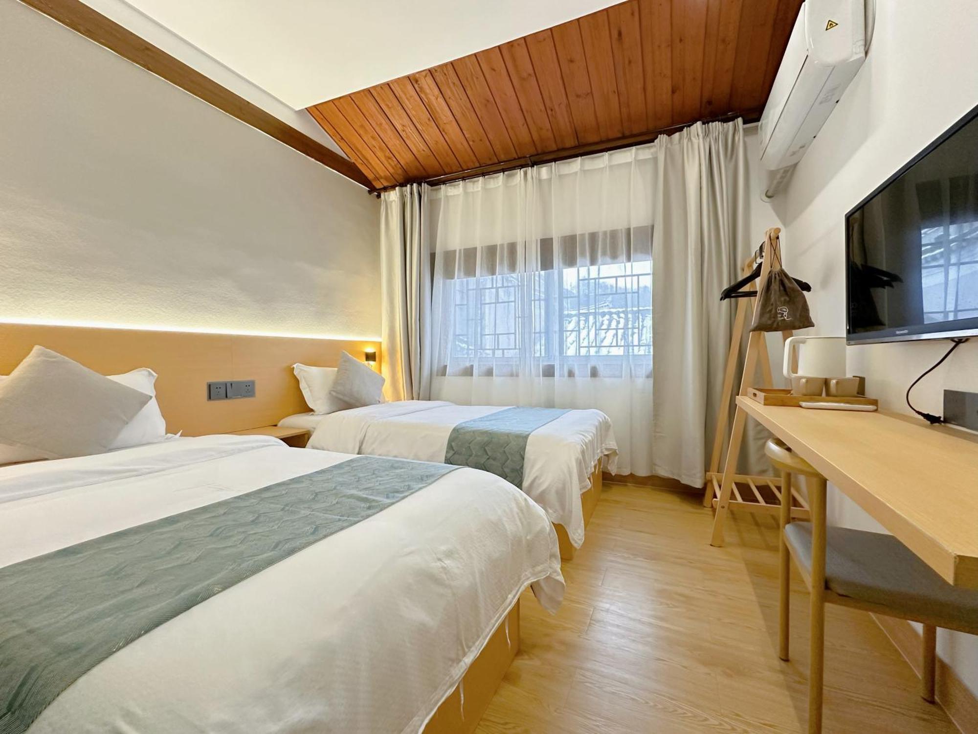 Hemu House Hotell Fenghuang Eksteriør bilde