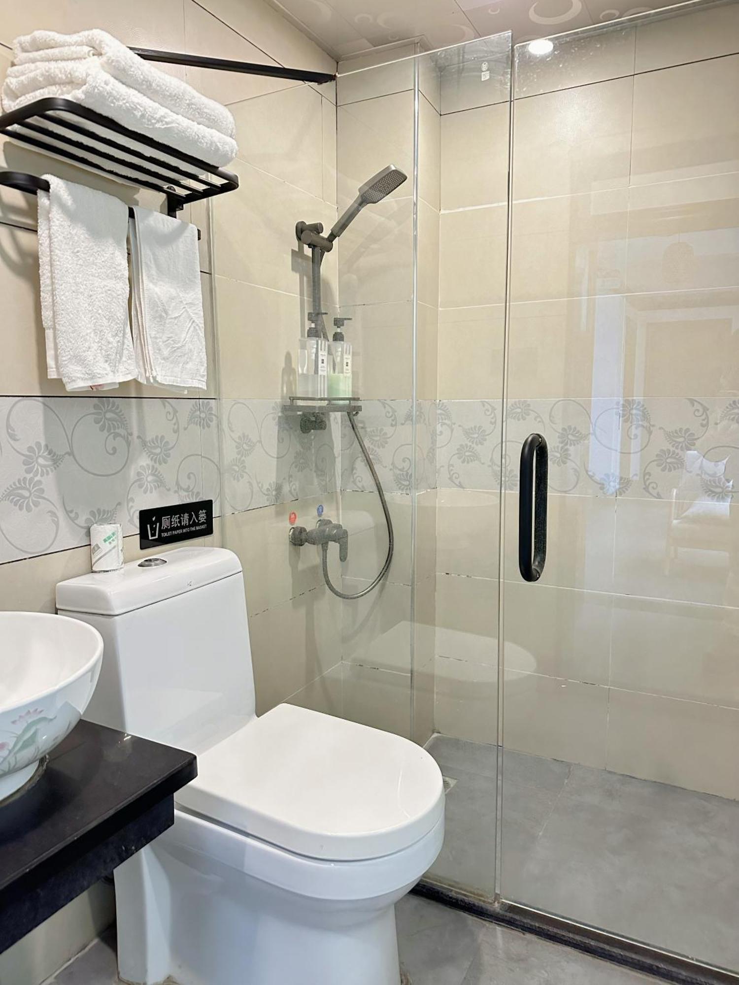Hemu House Hotell Fenghuang Eksteriør bilde