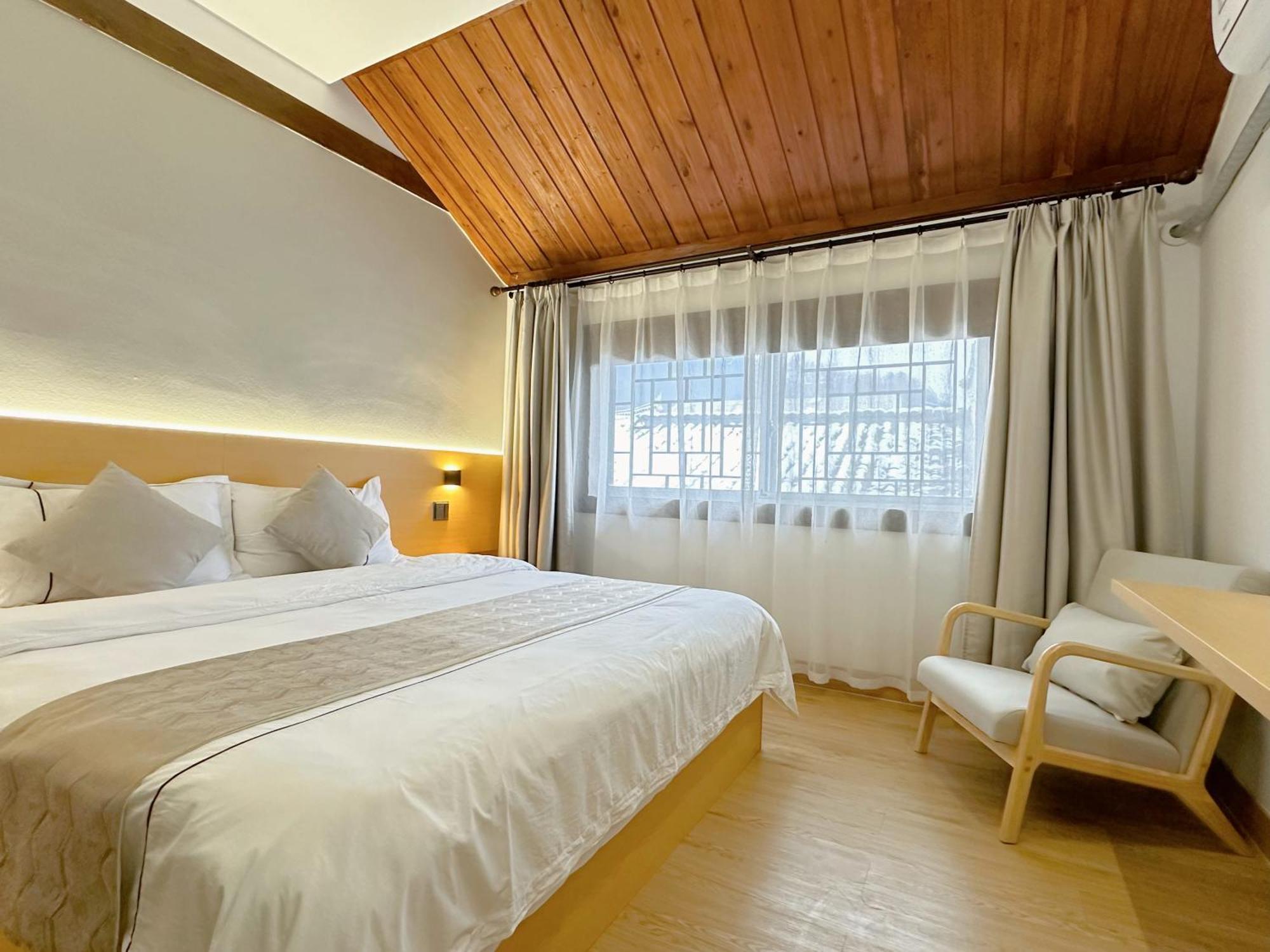 Hemu House Hotell Fenghuang Eksteriør bilde